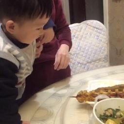 加班与吃瓜的视频,揭秘现代职场生活新趋势